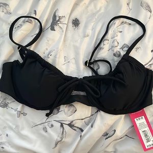 Bathing suit top NEVER WORN